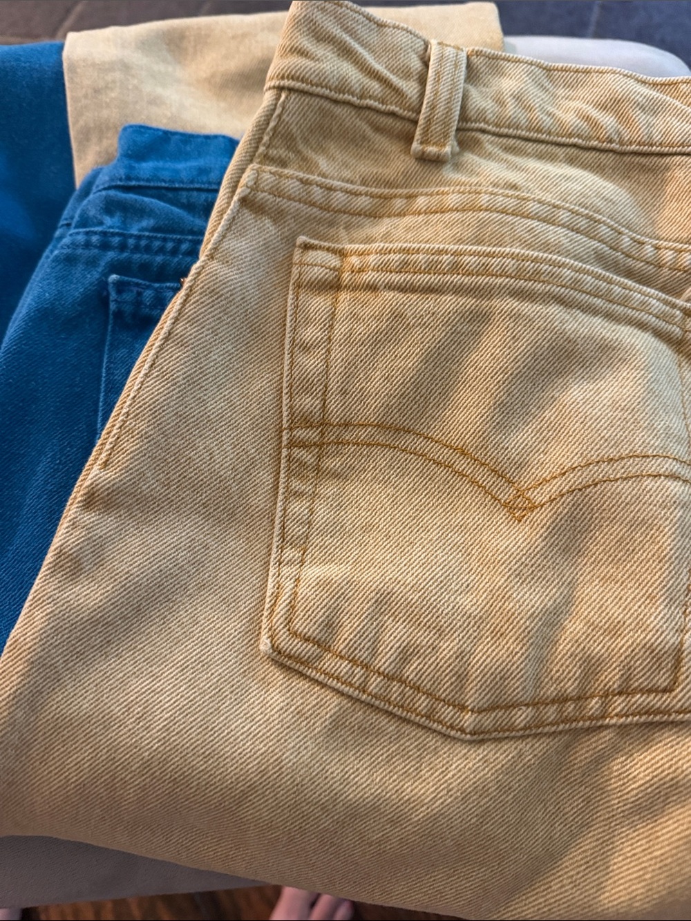 Levi's Tan and turquoise - Classic Everyday Style 2 pair 30x34 Amazing
